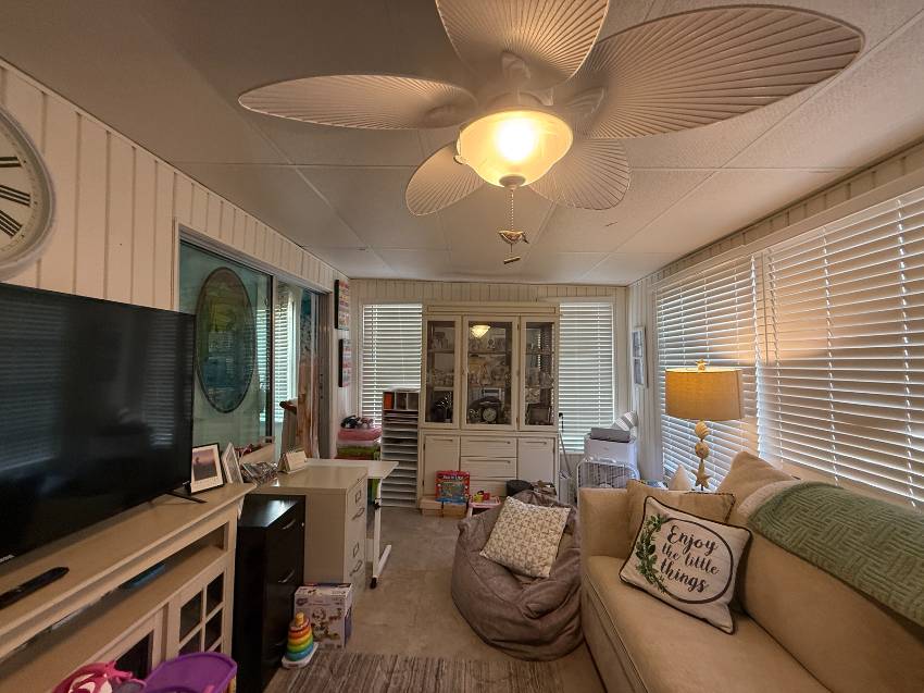 57 Colony Dr a Ellenton, FL Mobile or Manufactured Home for Sale